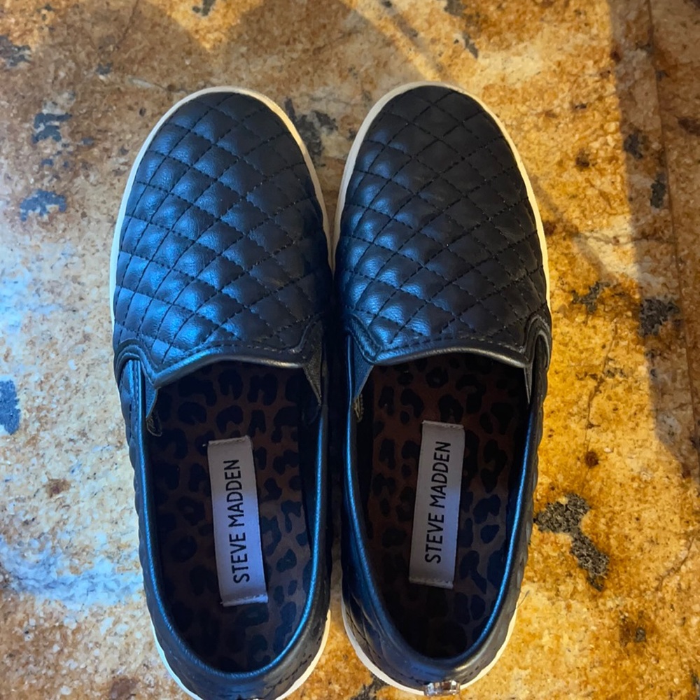 Kids Jecntrcq Black slip on Steve Madden